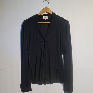 ECI Black V-Neck Long Sleeve Blouse